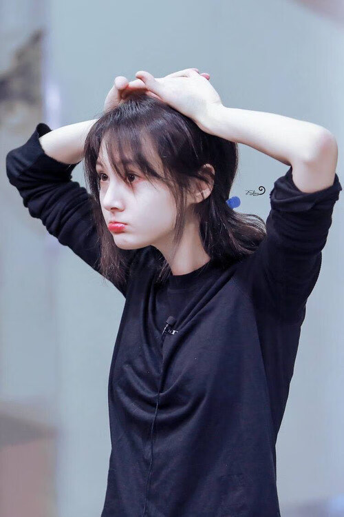 九游娱乐(jiuyou)官网-西甲：皇马2-2平瓦伦西亚，比赛中多次精彩过人，皇马2_0瓦伦西亚